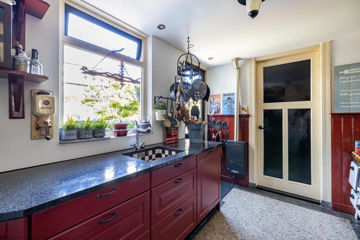 Photo 7 of Rozenstraat 8