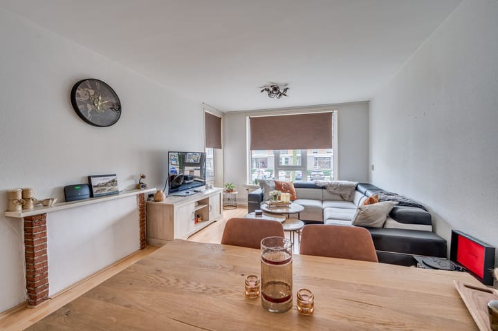 Foto 4 van Staringstraat 2