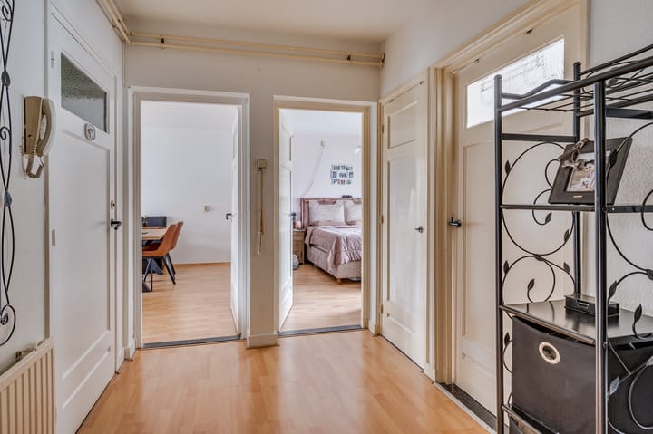 Foto 7 van Staringstraat 2