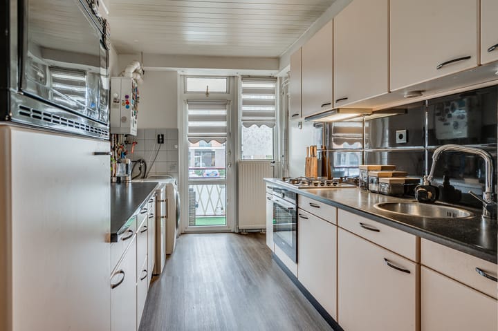 Foto 13 van Staringstraat 2