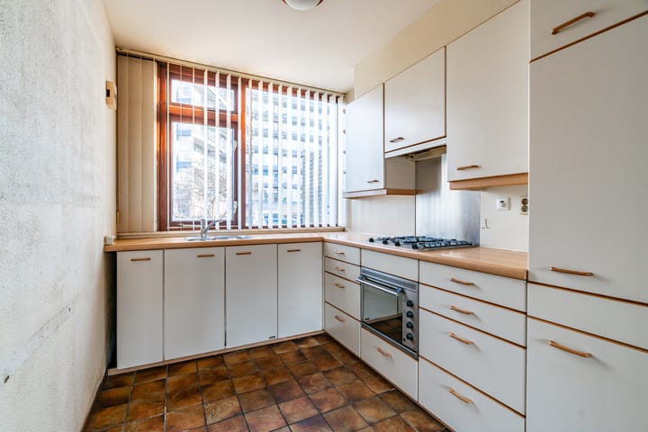 Photo 14 of Rossinistraat 17