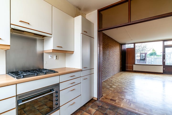 Photo 15 of Rossinistraat 17