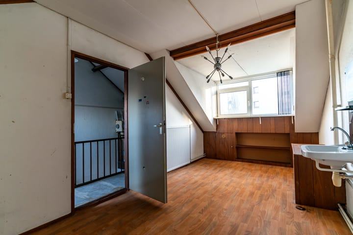 Photo 30 of Rossinistraat 17