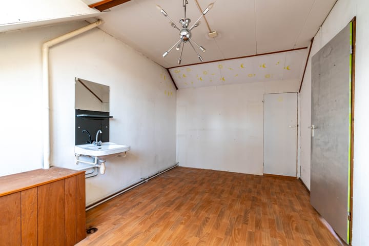 Photo 31 of Rossinistraat 17