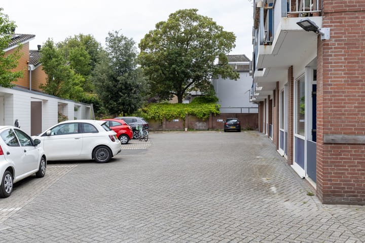 Foto 33 van Teteringsedijk 80-B