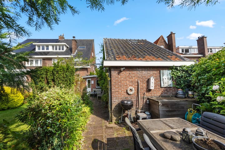 Photo 18 of Oosteinde 194