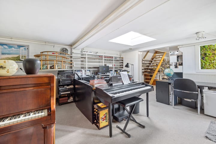 Photo 21 of Oosteinde 194