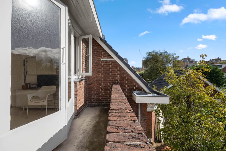 Photo 33 of Oosteinde 194