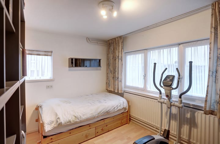 Photo 13 of Treubstraat 28