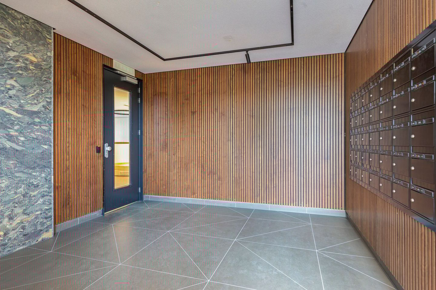 Photo 5 of Burgemeester Rijnderslaan 428