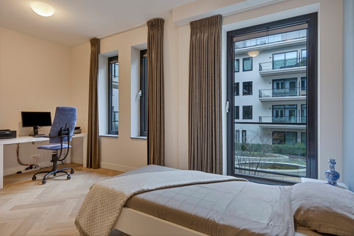 Foto 19 van Burgemeester Rijnderslaan 428