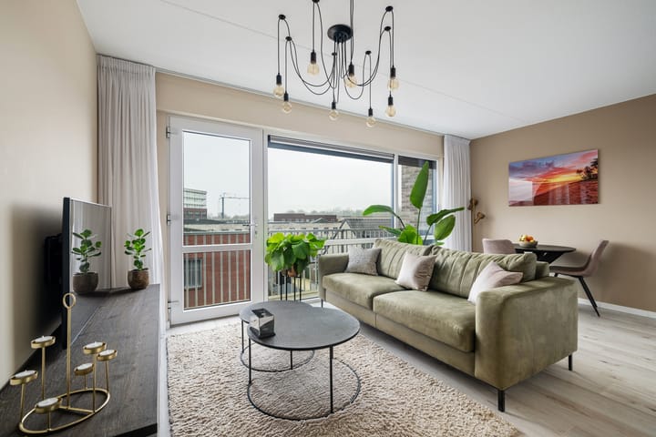 Foto 2 van Pleinbuurt 20