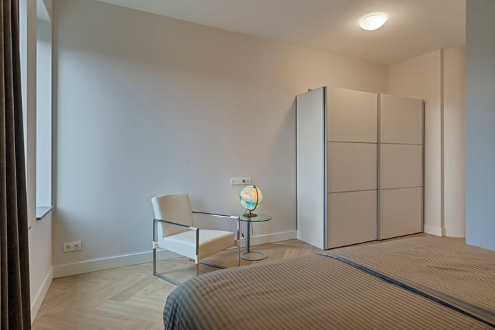 Foto 24 van Burgemeester Rijnderslaan 428