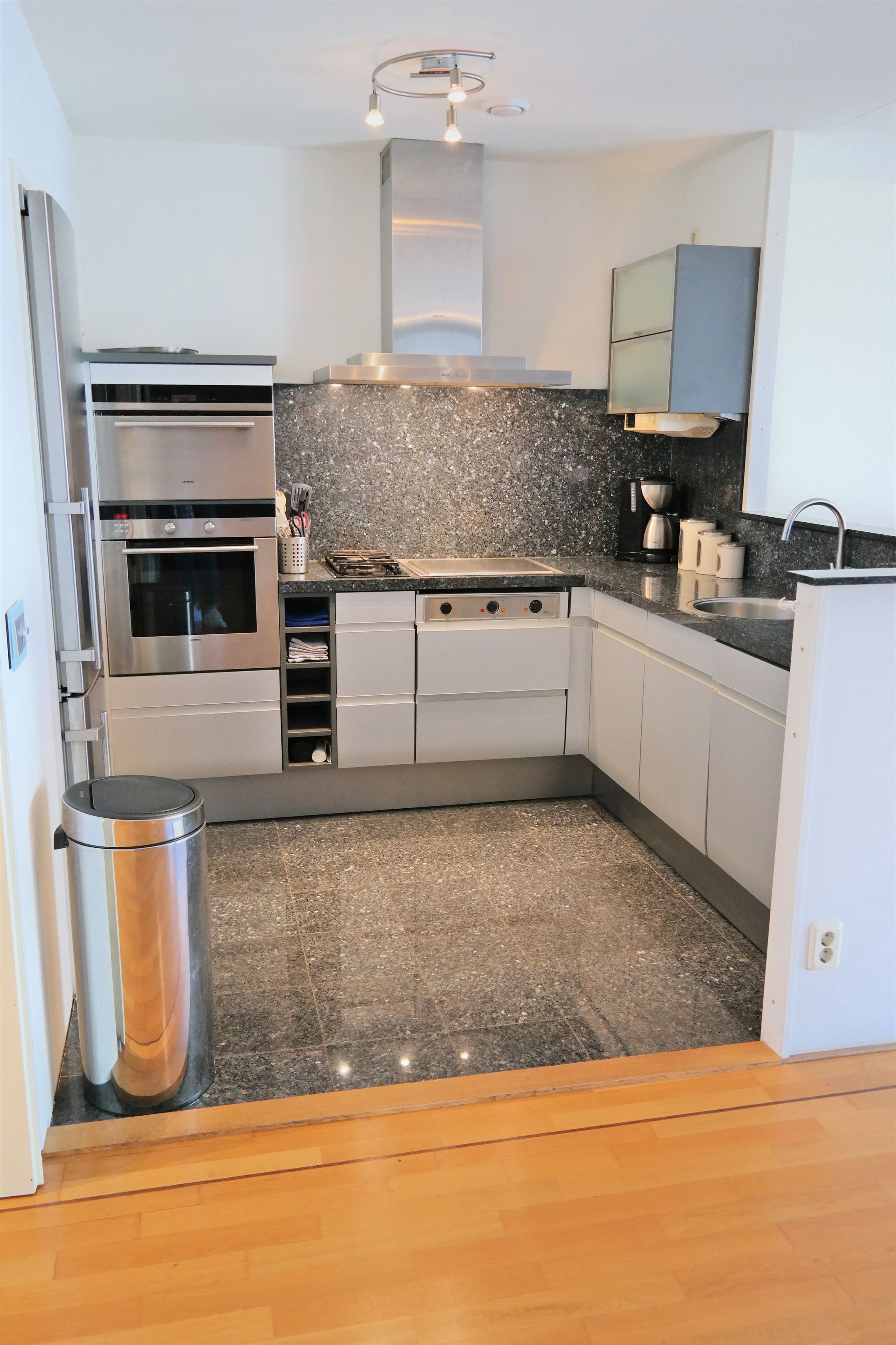 Foto 9 van Raamstraat 20