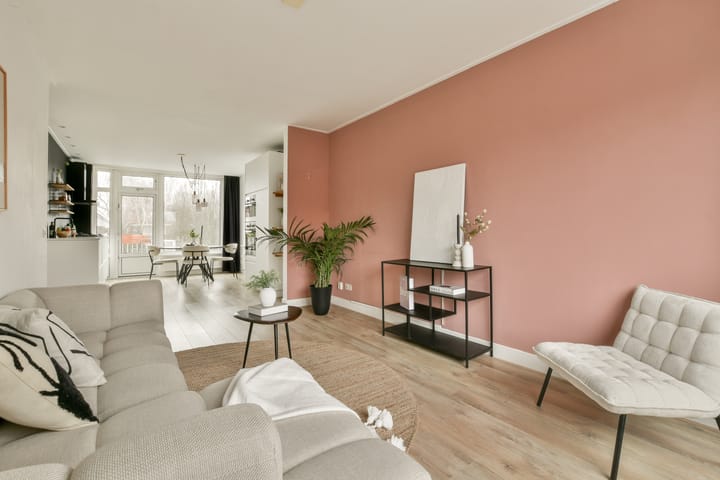 Photo 8 of Johannes van der Waalsstraat 2-2