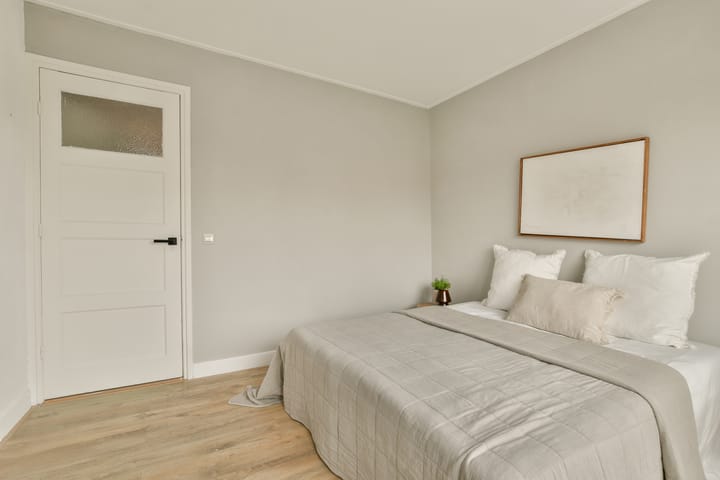 Photo 16 of Johannes van der Waalsstraat 2-2