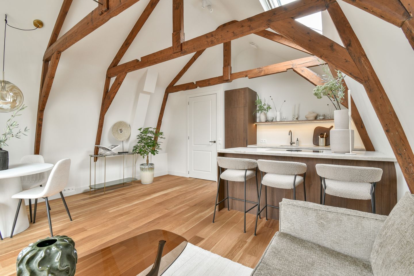 Foto 1 van Wagenaarstraat 10-4