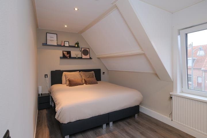 Foto 15 van Zwanebloemstraat 42