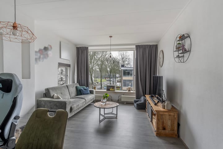 Foto 9 van René van Chalônstraat 5