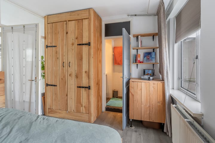 Foto 13 van René van Chalônstraat 5