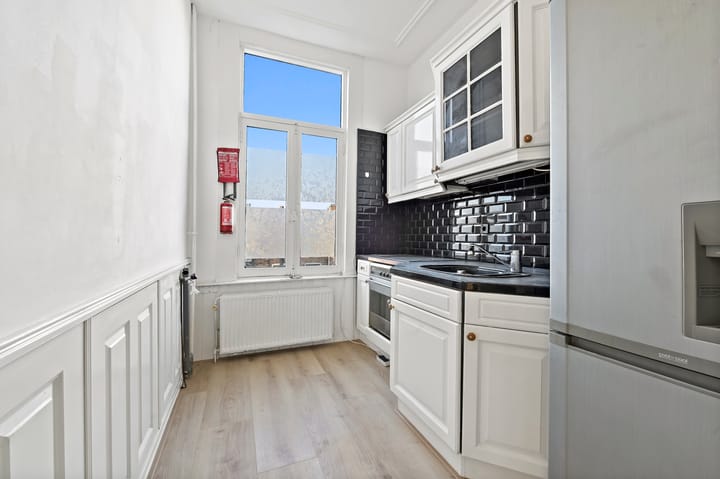 Photo 19 of Loosduinseweg 997-A