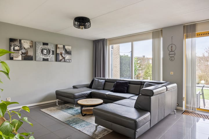 Foto 8 van Adrianus van Waertweg 22