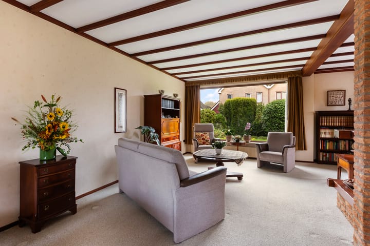 Foto 11 van van Weesstraat 9