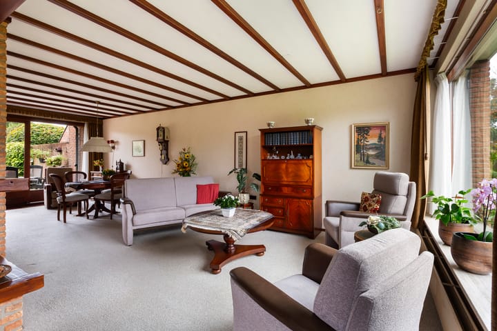 Foto 10 van van Weesstraat 9