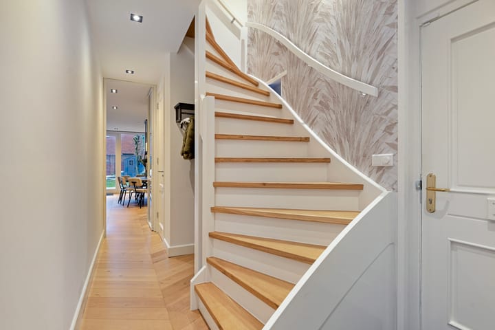 Foto 10 van Leenderweg 309