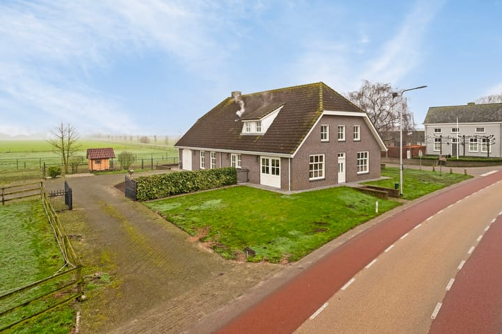 Foto 1 van Meester van Coothstraat 52