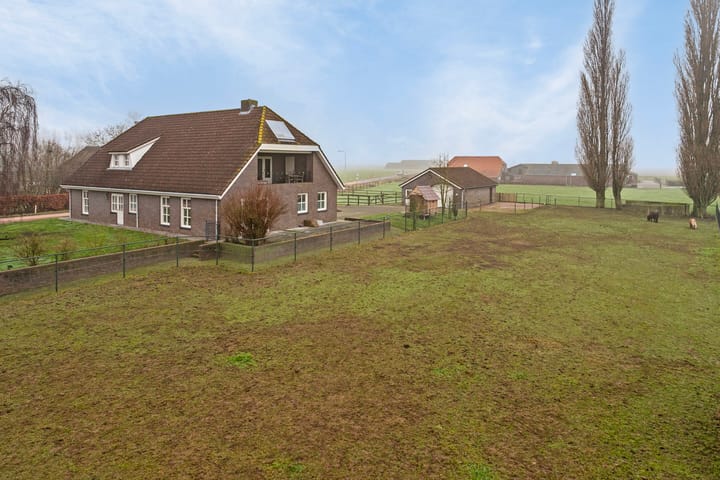 Foto 4 van Meester van Coothstraat 52