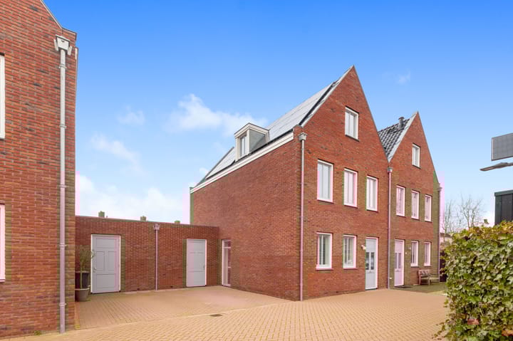 Foto 1 van Hogeweg 124-A