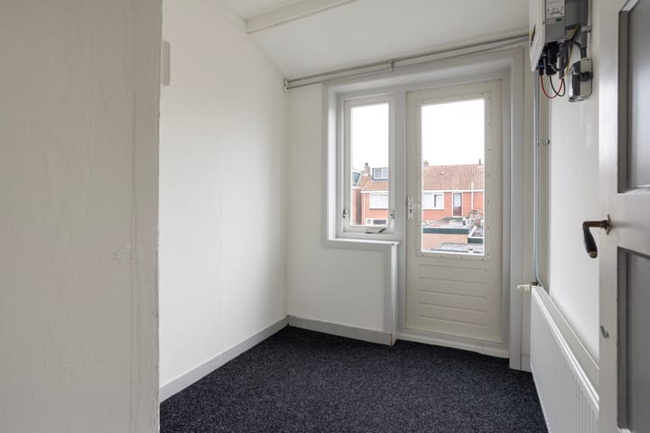 Foto 25 van van Loonstraat 69