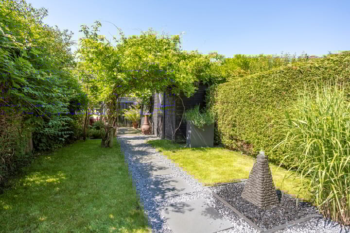 Foto 48 van Narcisplantsoen 11