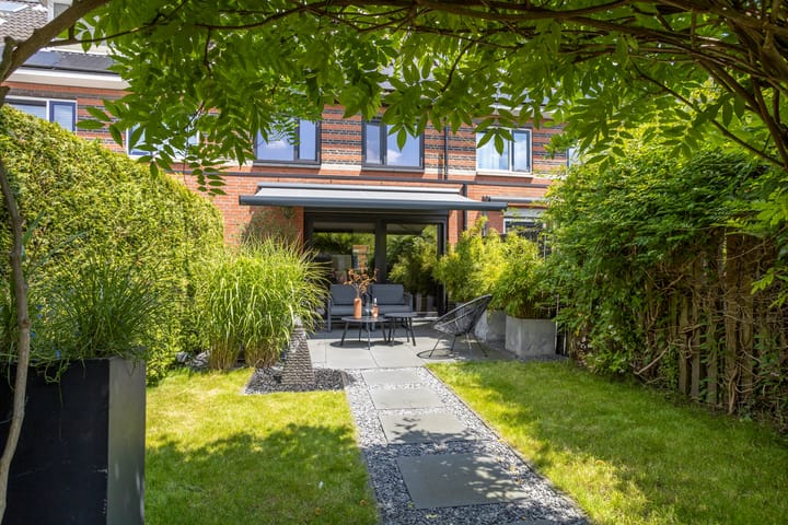 Foto 53 van Narcisplantsoen 11