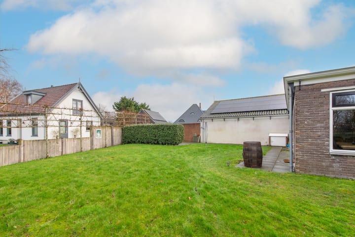 Photo 40 of Surmerhuizerweg 8