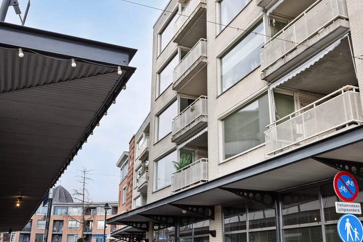 Foto 37 van De Misse 24