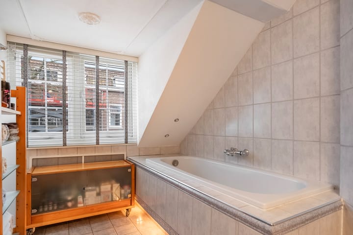 Foto 35 van Groen van Prinstererstraat 99