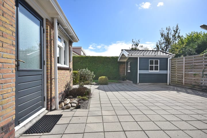 Foto 15 van Van Sytzamawei 10