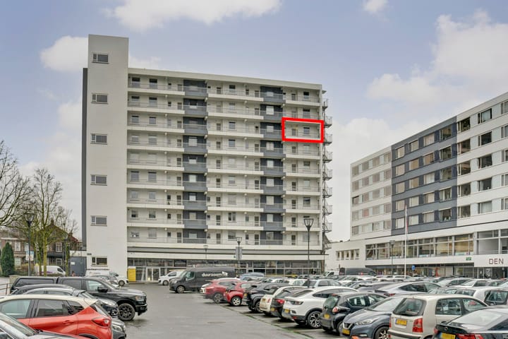 Foto 2 van Den Heuvel 81