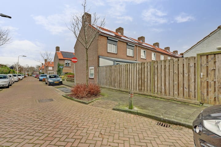 Photo 32 of Prinses Margrietstraat 13