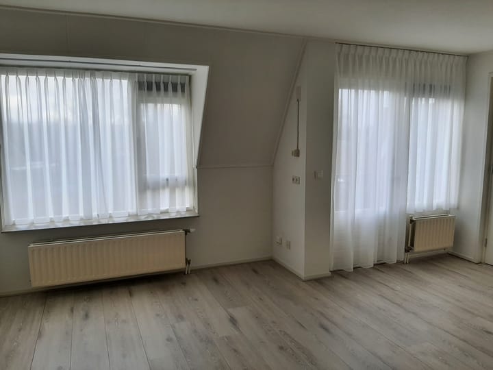 Photo 5 of Wepel 2-11