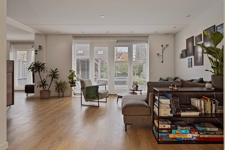 Photo 6 of Adrianahoeve 5