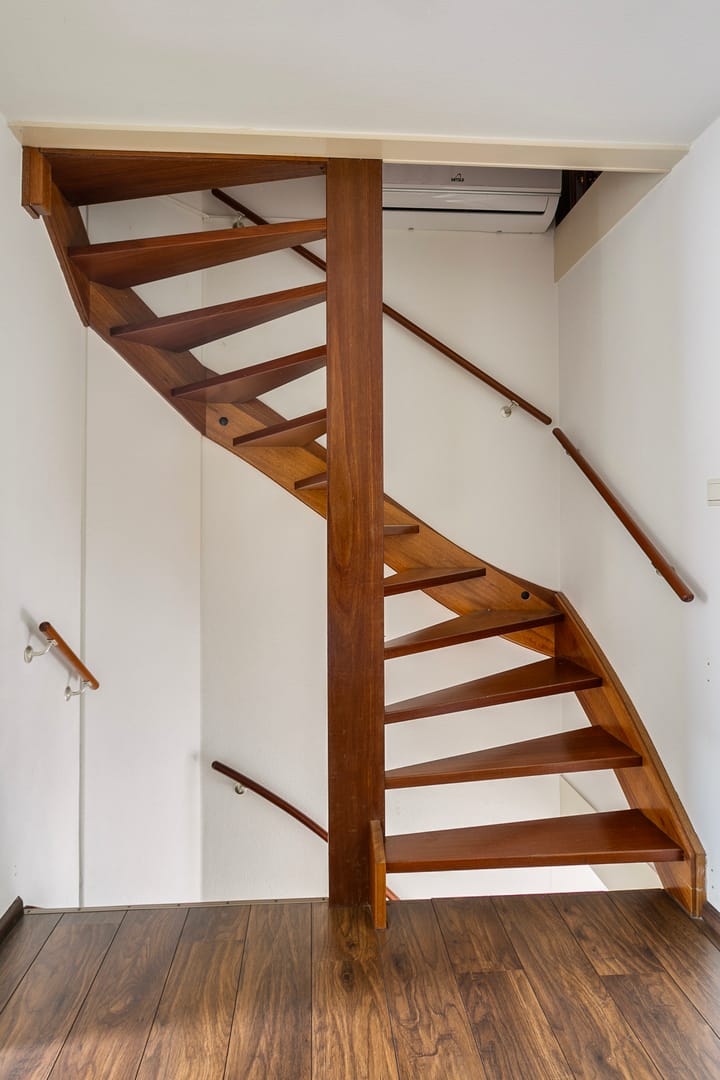 Photo 41 of Kloosterstraat 37