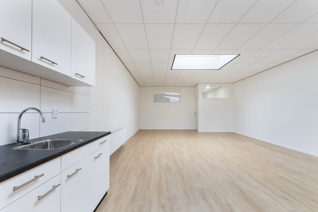 Foto 7 van Spuiweg 52