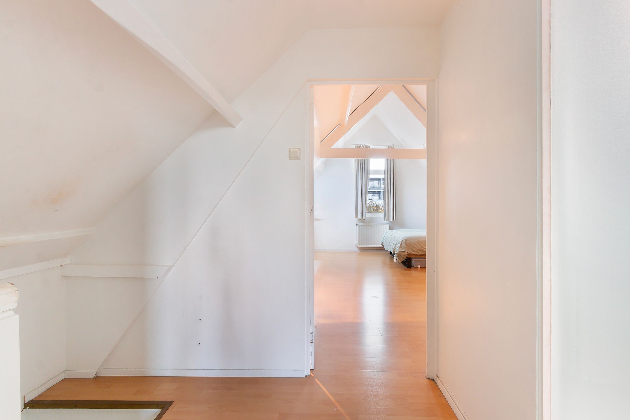 Foto 21 van Spuiweg 52