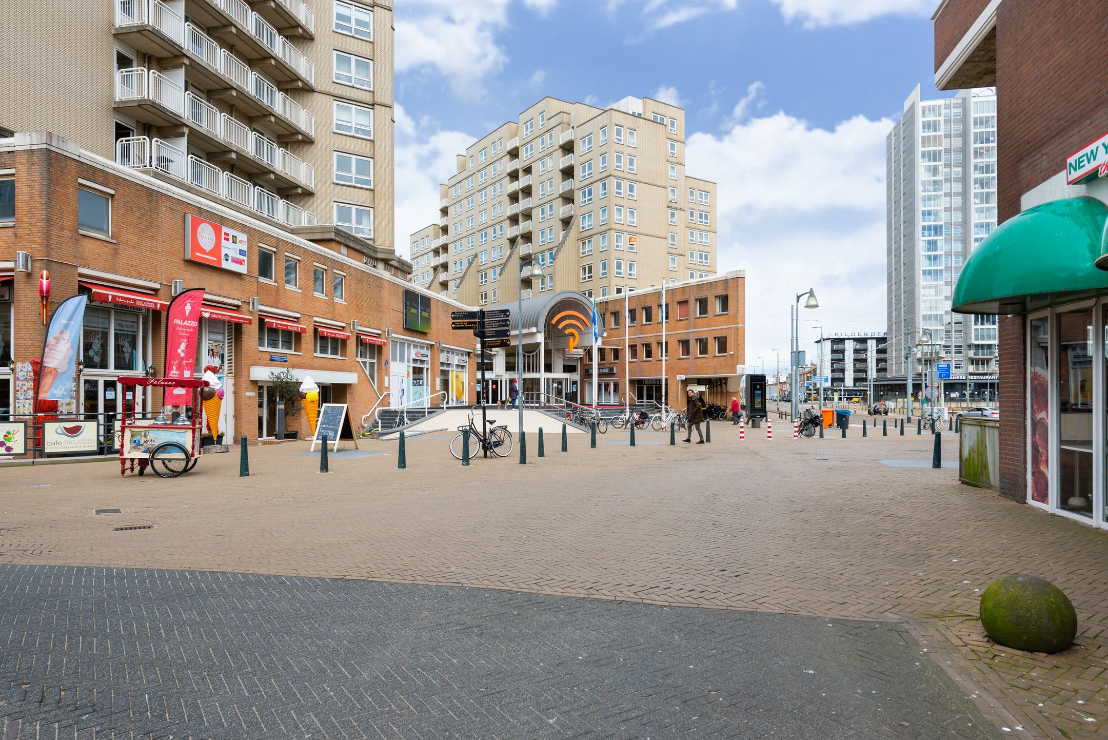 Foto 48 van Palaceplein 142