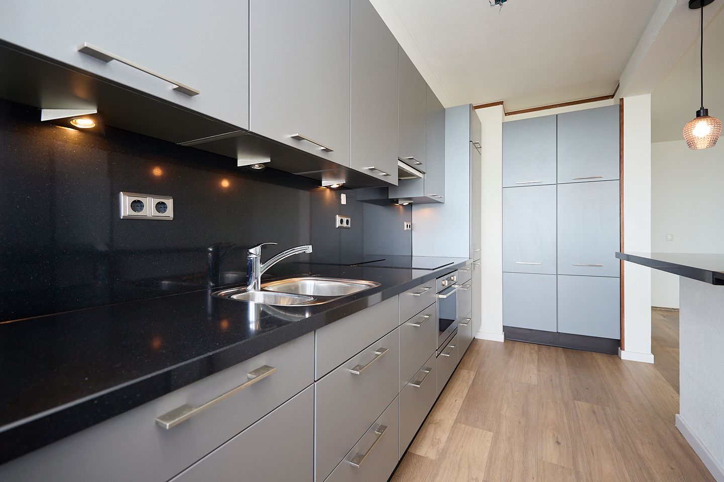 Photo 4 of Churchilllaan 962