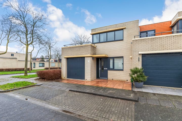 Foto 3 van Merenguestraat 1