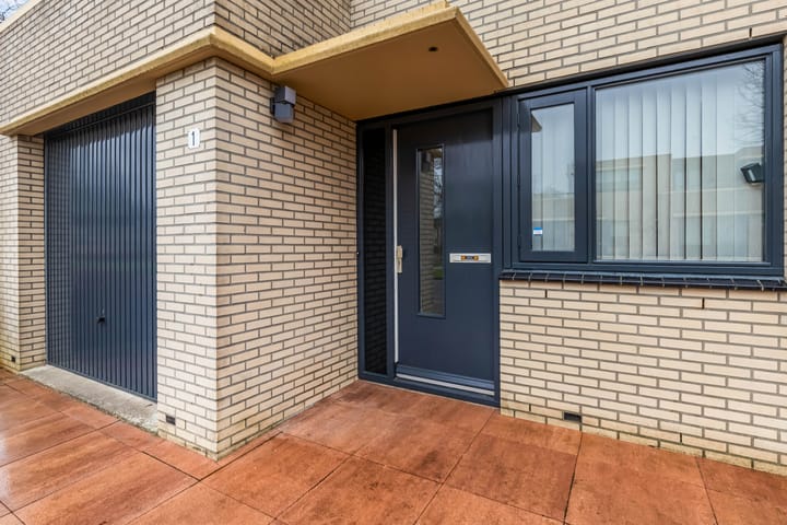 Foto 4 van Merenguestraat 1